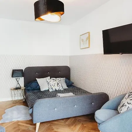 Clicktheflat Jasna Palace Of Culture Проживание в семье *