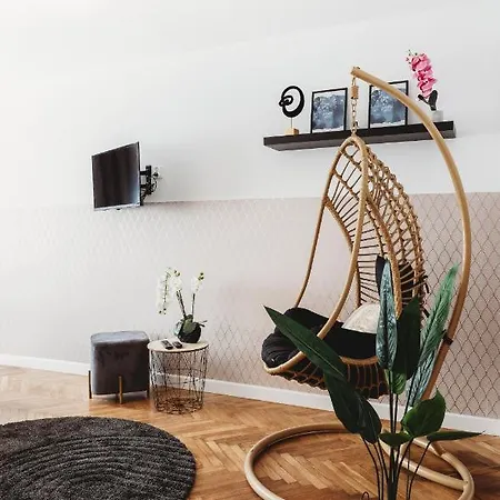 Clicktheflat Jasna Palace Of Culture